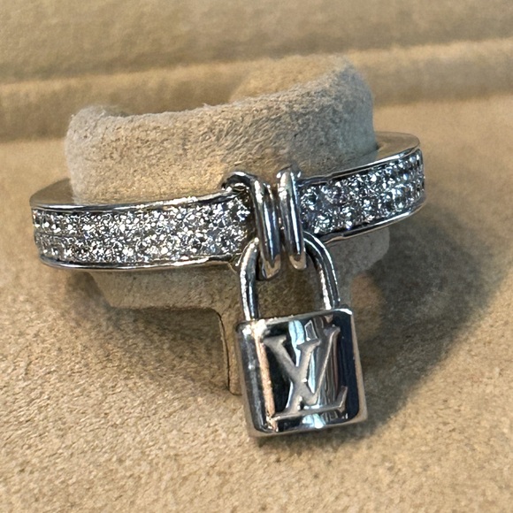 Louis Vuitton Berg Lockit Ring K18Wg Diamond #52 Size 6 - Picture 1 of 11